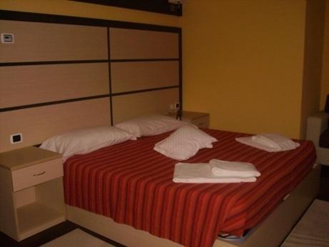Hotel La Solitaria Carlazzo Экстерьер фото