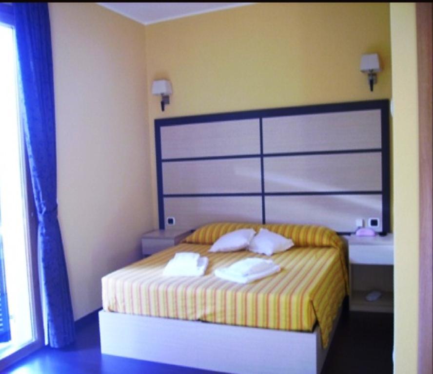 Hotel La Solitaria Carlazzo Номер фото